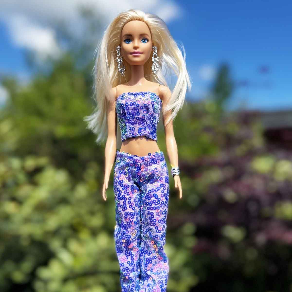 Barbie outfit blauw met strapless top en broek met pailletjes