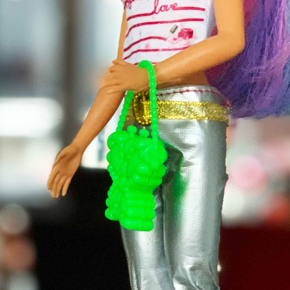 Barbie handtas neon groen in vlindermotief met kralen en kralen handvat