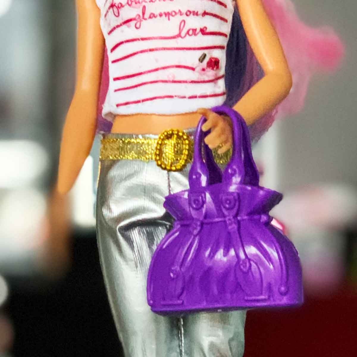 Barbie handtas paars met vetersluiting kreukmotief en dubbel handvat