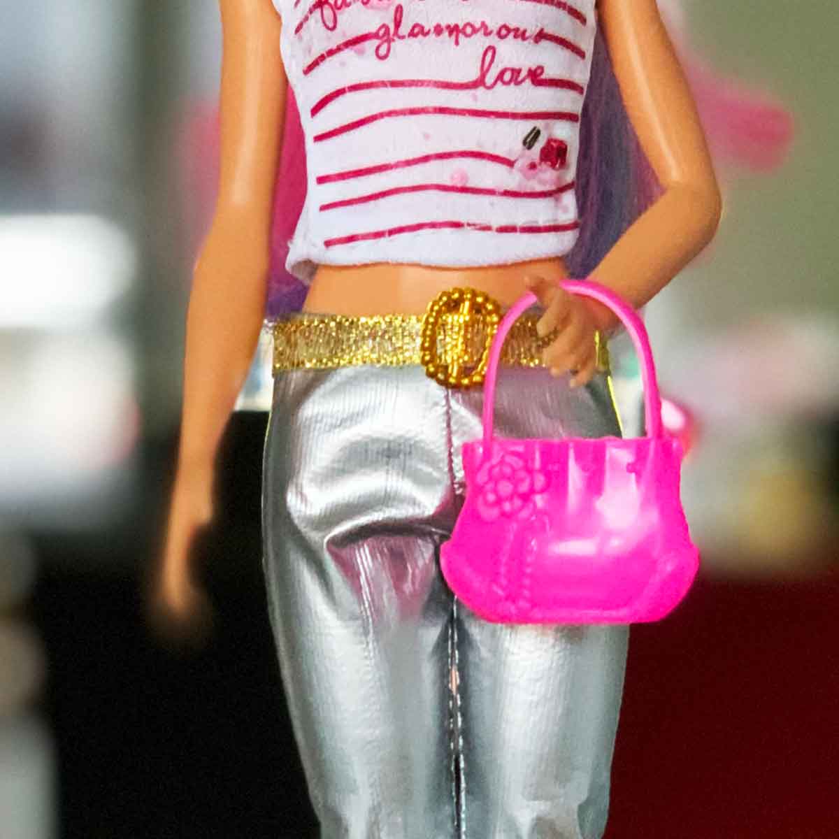 Barbie handtas roze met bloem en vetersluiting