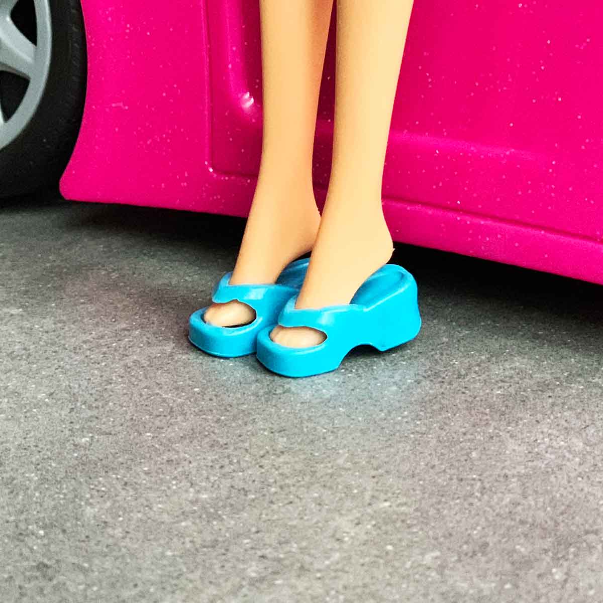 Barbie slippers oceaanblauw met lage hak