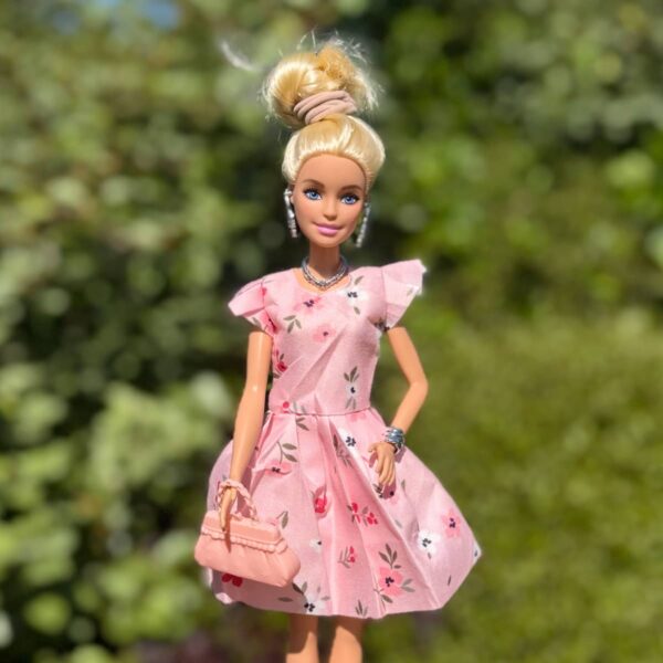 Barbie jurk roze met roze bloemen print